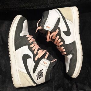 Jordan 1 High Neutral Grey Hyper Crimson